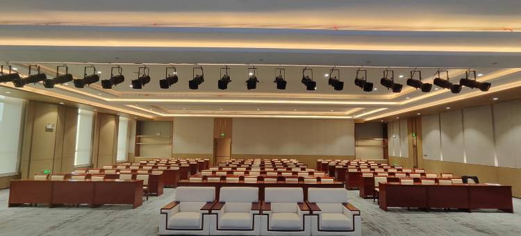 公航旅嘉峪明珠酒店(嘉峪关市高铁南站店)图片