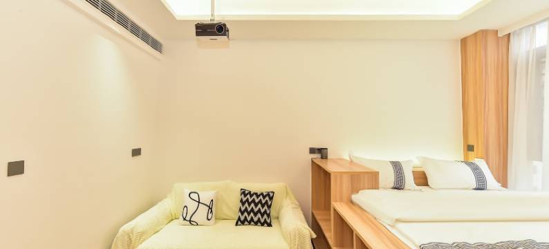 鸣茜·Mia美宿(凯里方圆荟购物中心店)图片