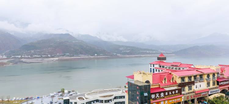 美客美家酒店(汉源滨湖路店)图片