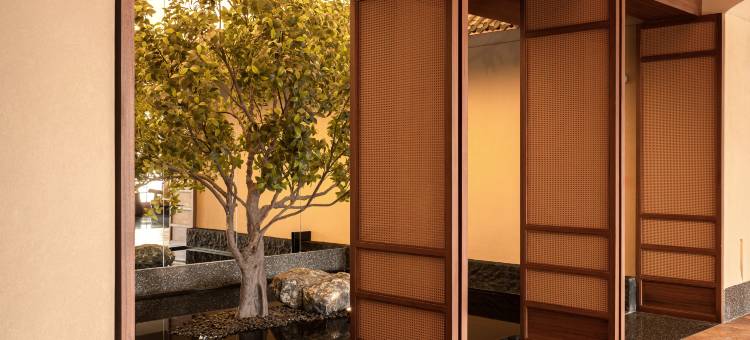 烟台渔人码头第二海水浴场亚朵酒店图片