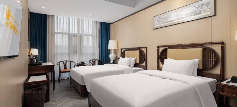 凤栖博物馆酒店(火车北站梁家巷地铁站店)图片