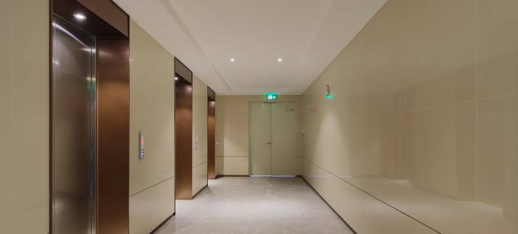 悦享佳影院民宿(南京中山陵宝龙广场店)图片