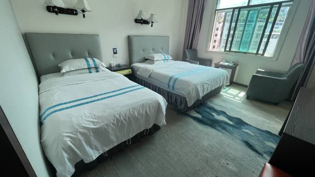 桐梓广奥大酒店