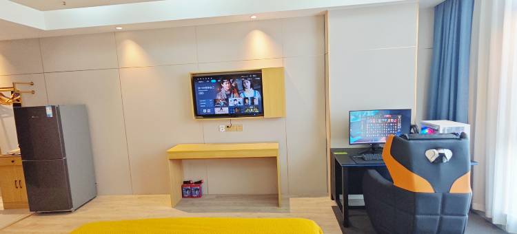 沐兰电竞酒店(江阴高铁站店)图片