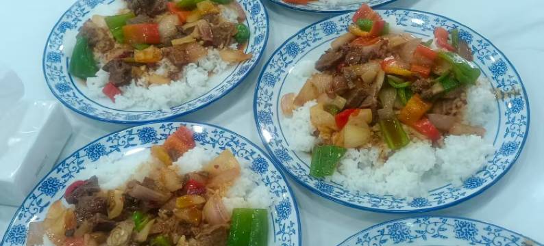 若尔盖唐克镇二洒美食城民宿图片