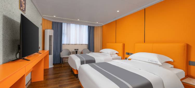 佛山峰景假日酒店(广东千古情西樵山景区店)图片