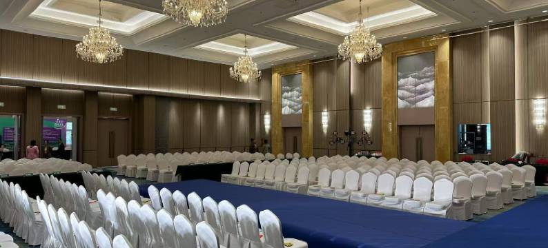 东方国际酒店(乐平市东湖公园店)图片