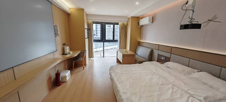 镇江精品公寓(乐达广场店)图片