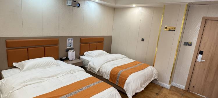 壤塘悬天宾馆图片