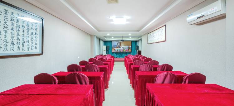 华亿优佳酒店(韶关曲江区南华寺店)图片