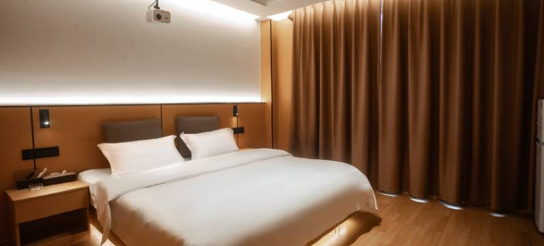 桐梓海湖商务酒店(夜郎街店)图片