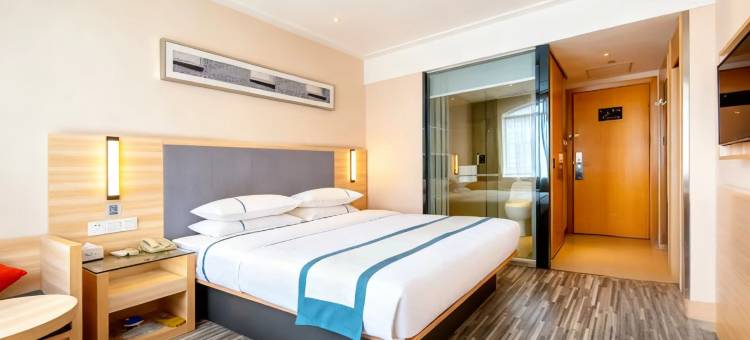 Q加·东兴意利时尚酒店图片