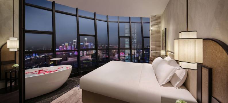 空尚高空江景酒店(重庆解放碑步行街洪崖洞店)图片