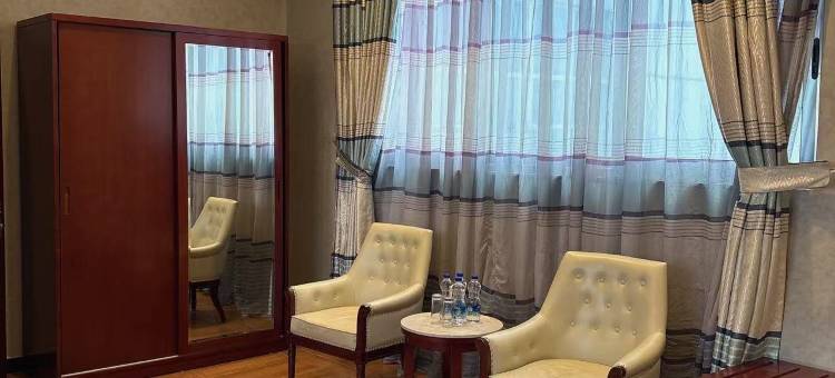 华人国际酒店(HuaRen Hotel)图片