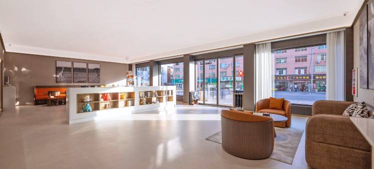 亚悦酒店(芦田工业园店)图片