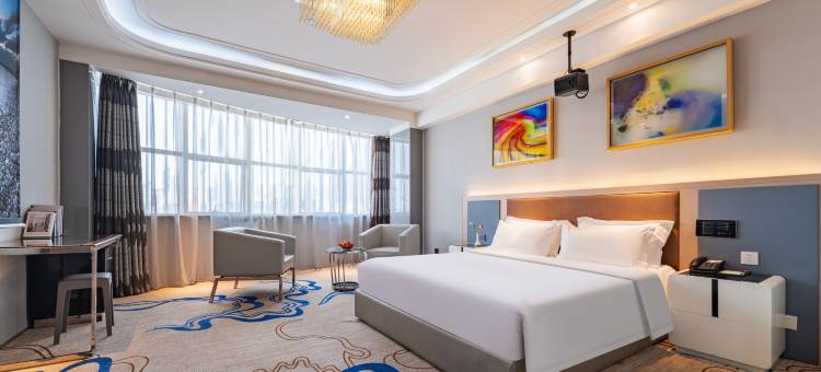 深蓝数码酒店(烟台火车站滨海广场店)图片