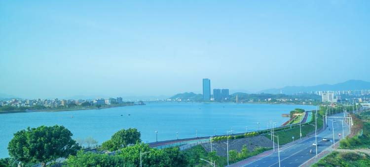 花筑·润和万庭江景民宿(潮人公园店)图片