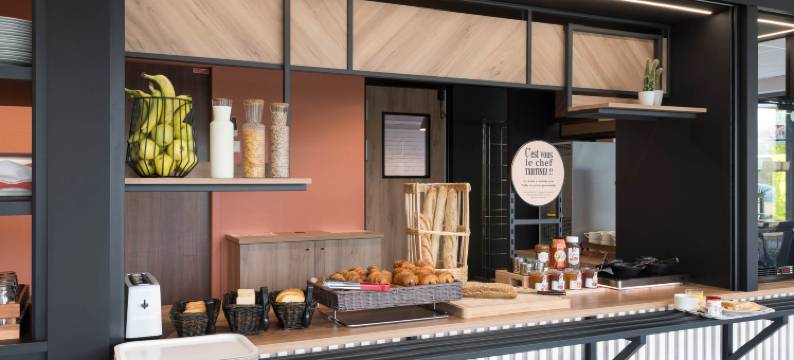 拉瓦勒民宿酒店(B&B Hotel Laval Ouest)图片