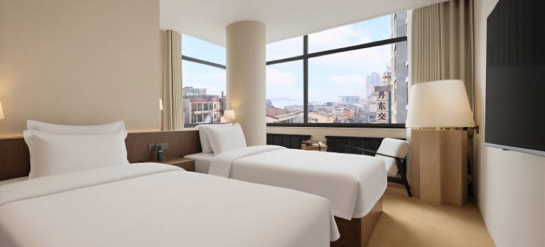 天宇安艺术酒店(丹东火车站鸭绿江断桥店)图片