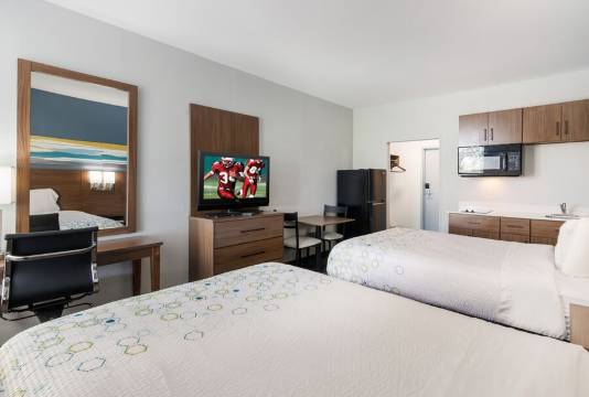 红屋之家城市工作室纽波特新闻 - 汉普顿西(HomeTowne Studios Newport News - Hampton West)