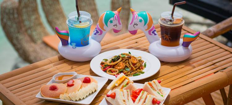 普吉舒适的海滨酒店(The Cozy Beachfront Phuket)图片