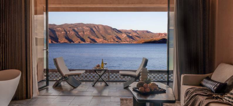 泸沽湖喜雾屿湖景设计师酒店图片