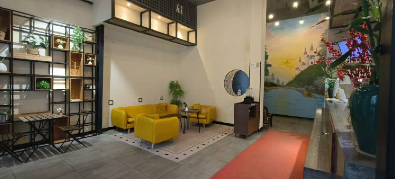 泊宁忆宿酒店(银泰仙桃商城大厦仙桃中学店)图片