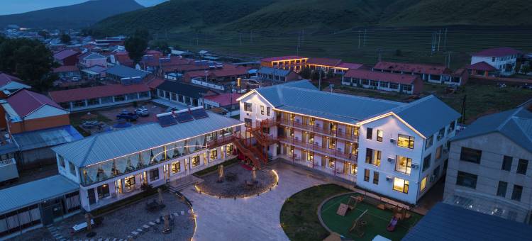 丰宁伴山度民宿(丰宁坝上草原中国马镇旅游度假区店)图片