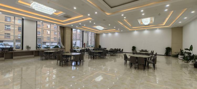 骏怡连锁酒店(珲春高铁站汉唐夜市店)图片