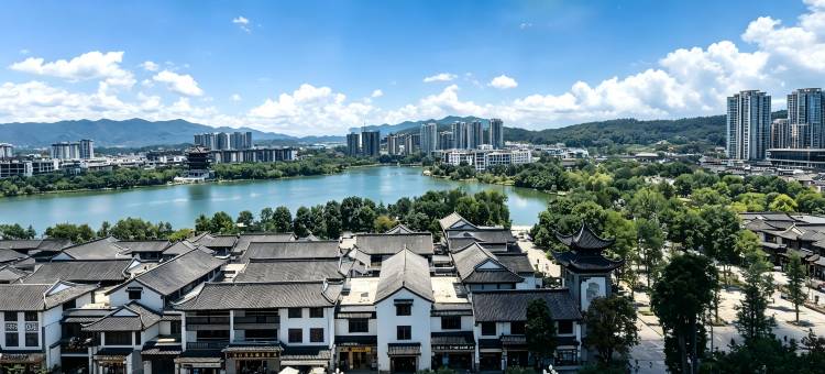 弥勒市福蒂酒店(湖泉红河水乡店)图片