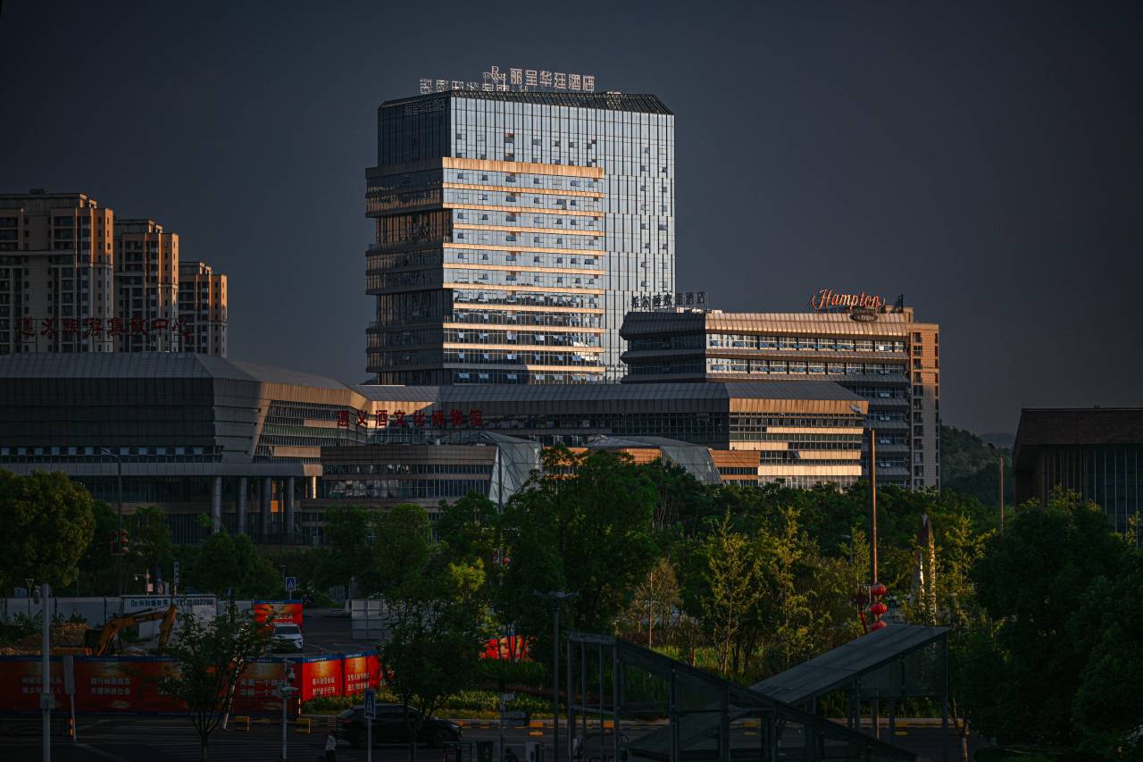 丽呈华廷酒店  (遵义市高铁站店)图片