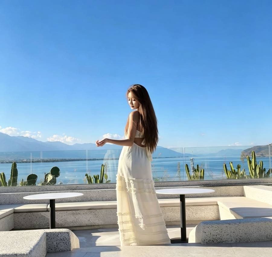大理·纳芙蒂蒂悬崖海景度假别墅(大理高铁站洱海公园店)图片