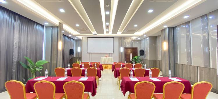 瓦瑞娜宫殿酒店(Vareena Palace Hotel)图片