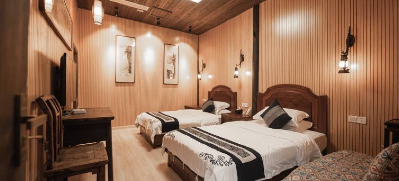 浪漫花涧山客草堂民宿图片