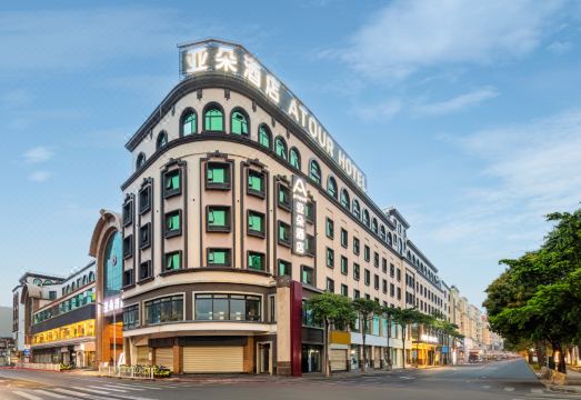 泉州晋江阳光广场亚朵酒店外景图