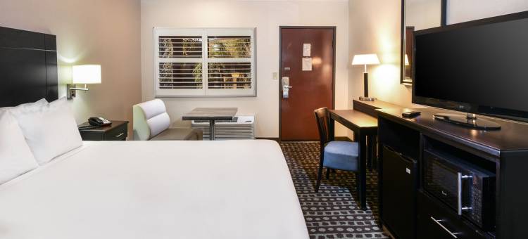 Travelodge by Wyndham Commerce Los Angeles Area图片