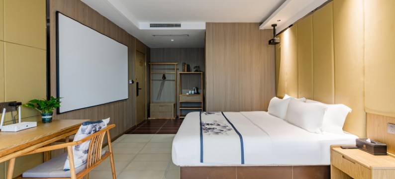 香港艾度假日酒店(重庆梁平重百商场店)图片