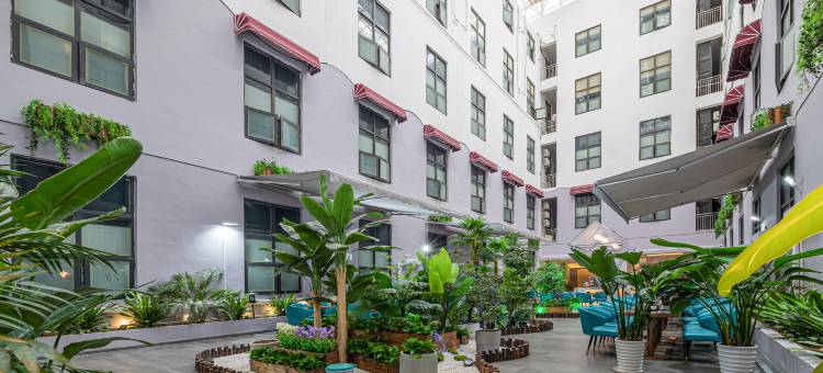 雅斯特国际酒店(南宁东站农产品交易中心店)图片