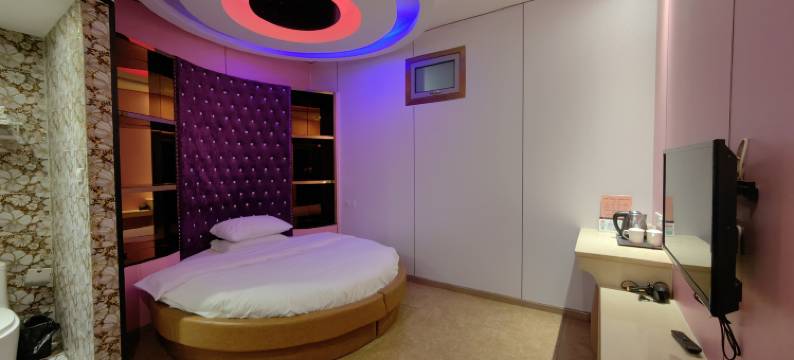 轻住·新人人酒店(上海彭浦新村地铁站店)图片