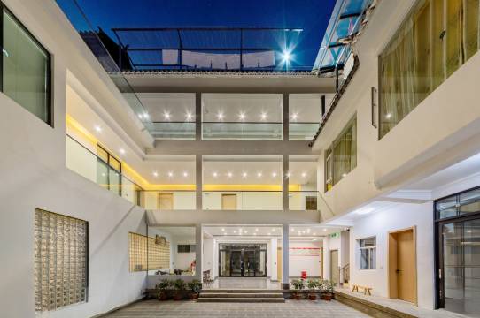 寻春民宿(S湾海边店)