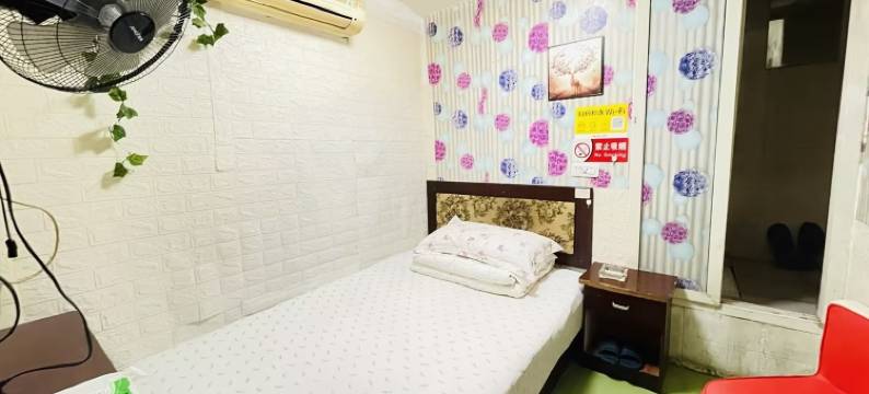 世兴出租屋(武汉循礼门轻轨店)图片