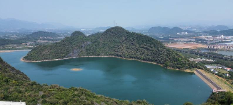 乐悠半山旅居(奥园英德巧克力王国度假区店)图片