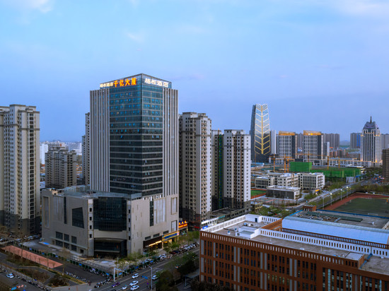 桔作酒店(新乡东站市政府店)
