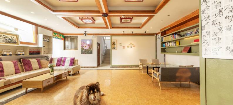 拉萨凡尘民宿(大昭寺八廓街店)图片