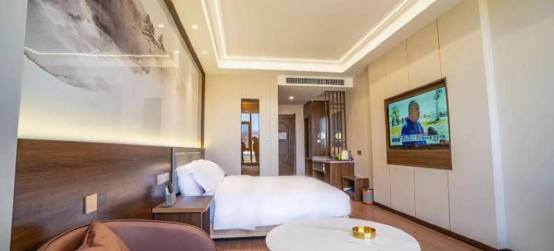 一路亚朵酒店(张掖七彩丹霞景区店)图片