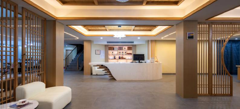 有风的湖景度假酒店(泸沽湖花海码头店 )图片