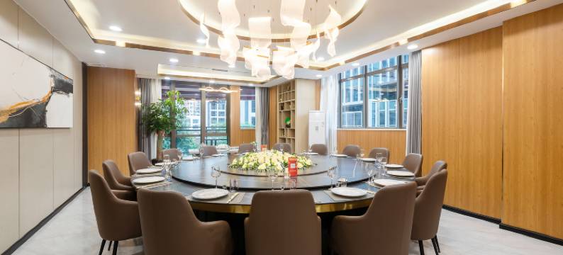 汇栖寓酒店(深圳天安云谷雪象地铁站店)图片