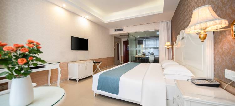 王者主题酒店(贵港唐人街购物广场客世界店)图片