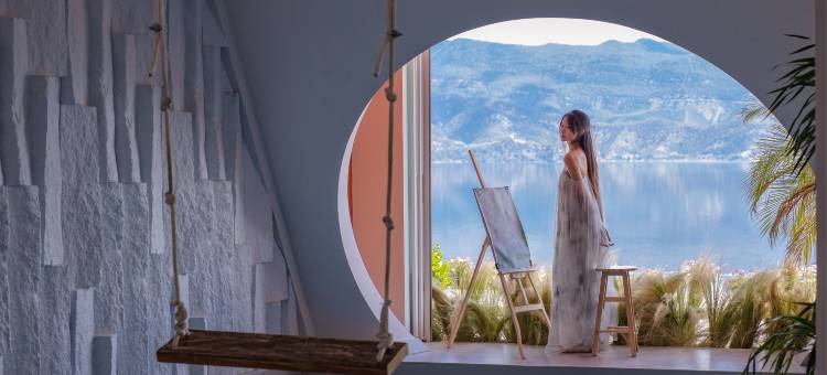 三色云河(泸沽湖大落水店)图片