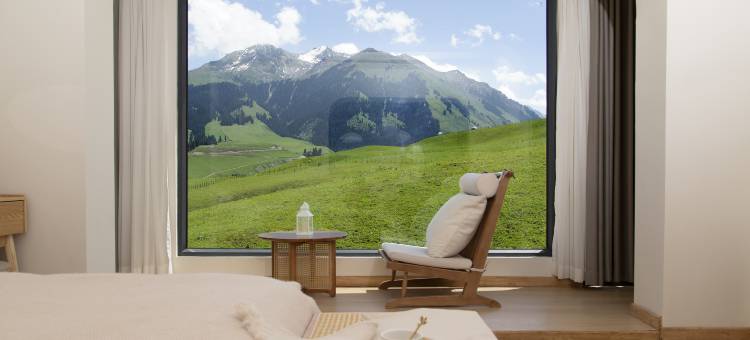 琼库什台春山颂月民宿图片